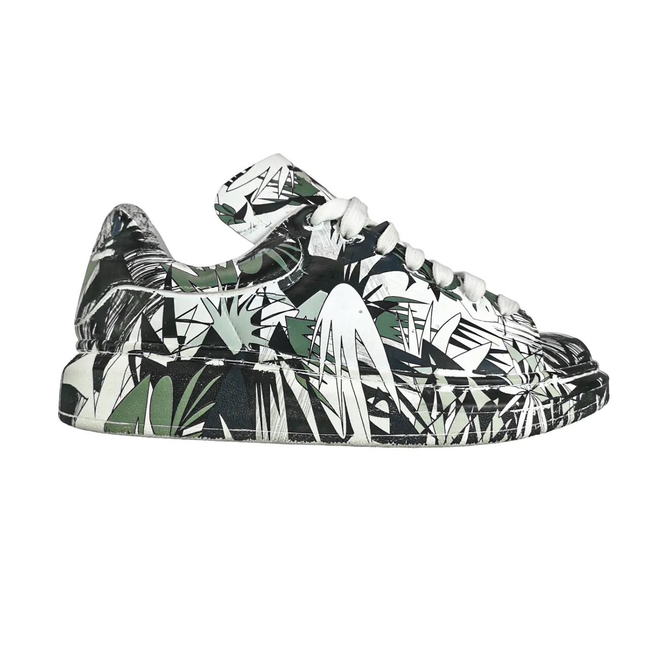 Calvano Black print sneakers