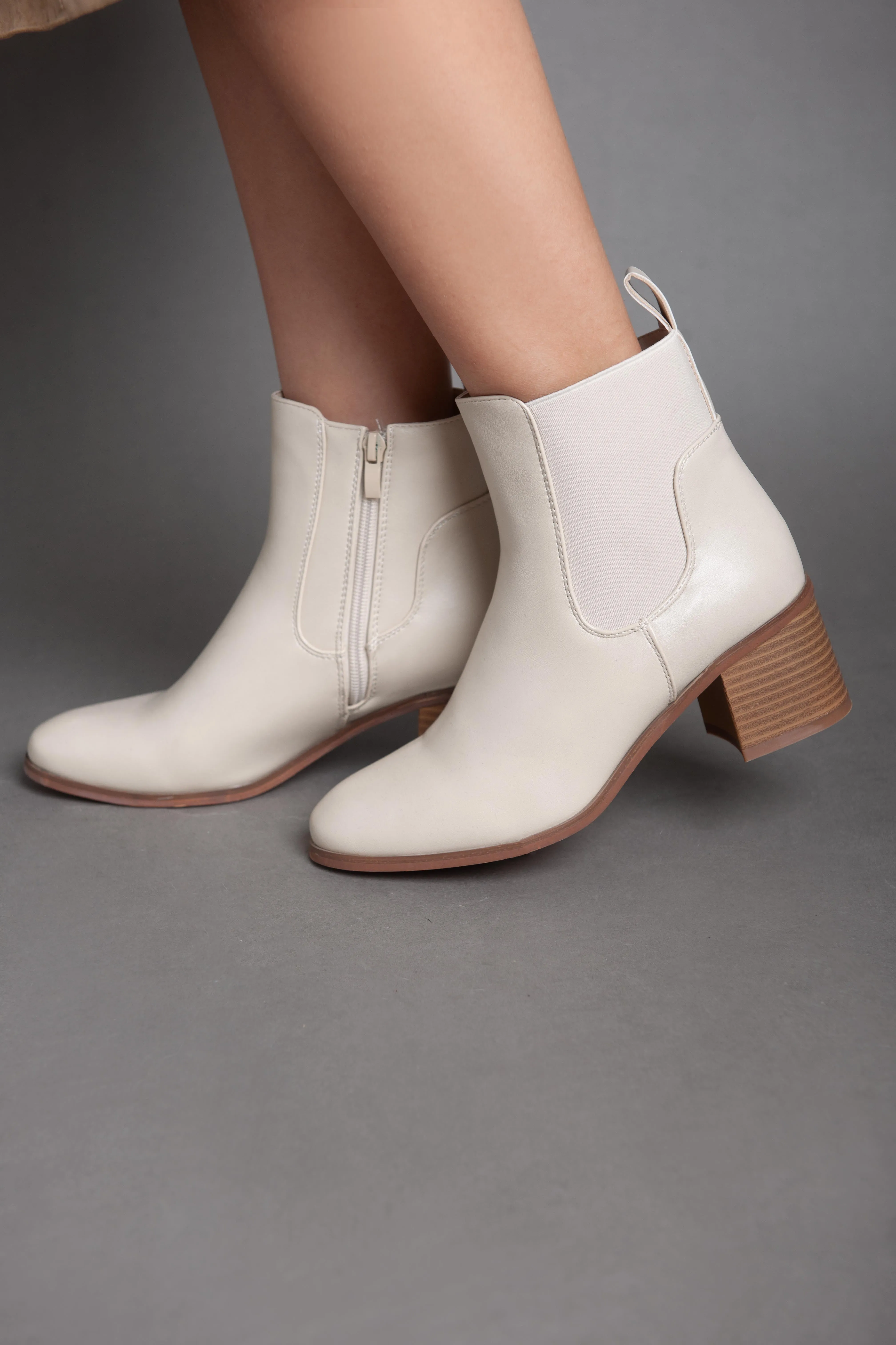 Classic Ankle Boot - Beige