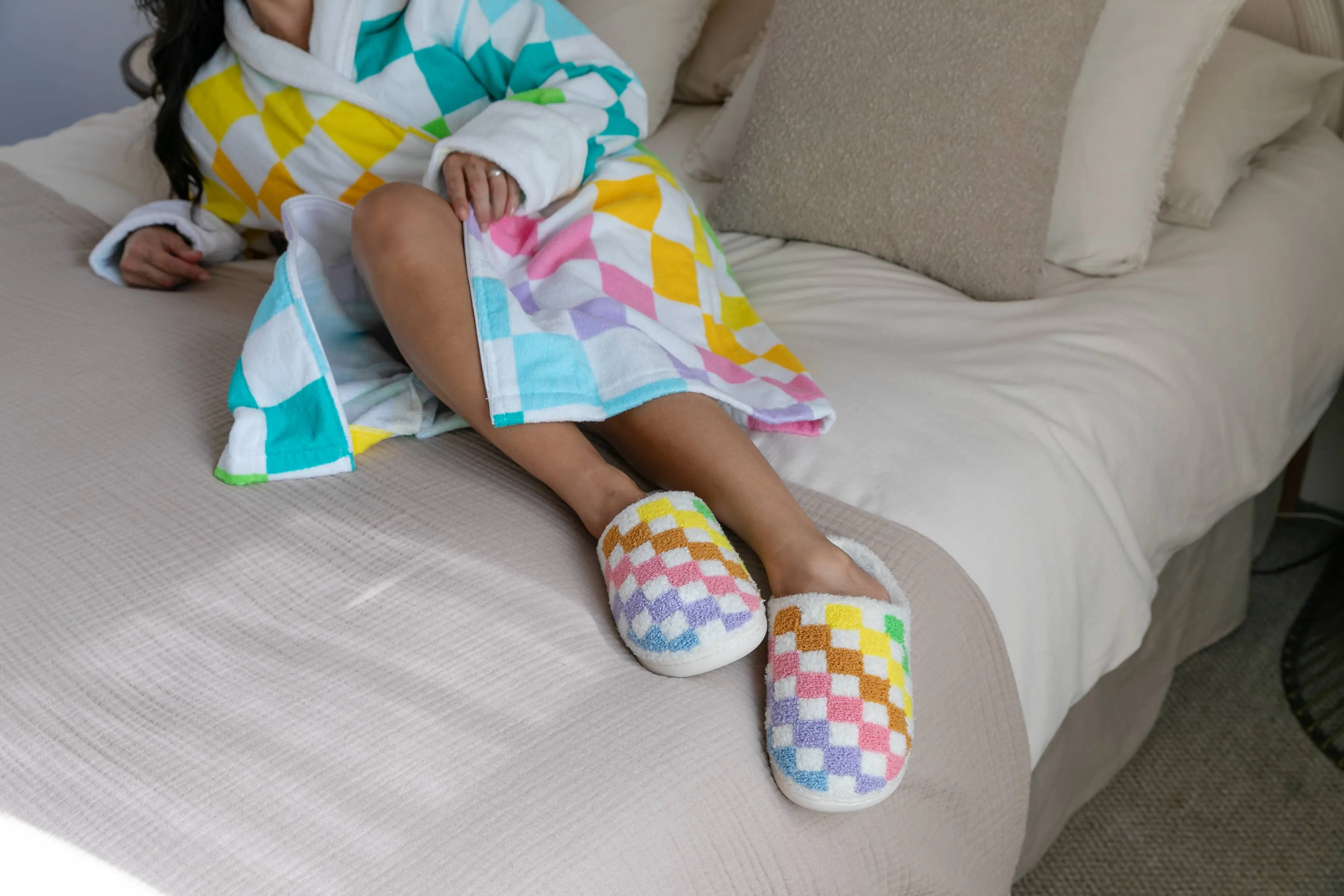 Indoor / Outdoor Slippers - Rainbow Checkered - White: M/L