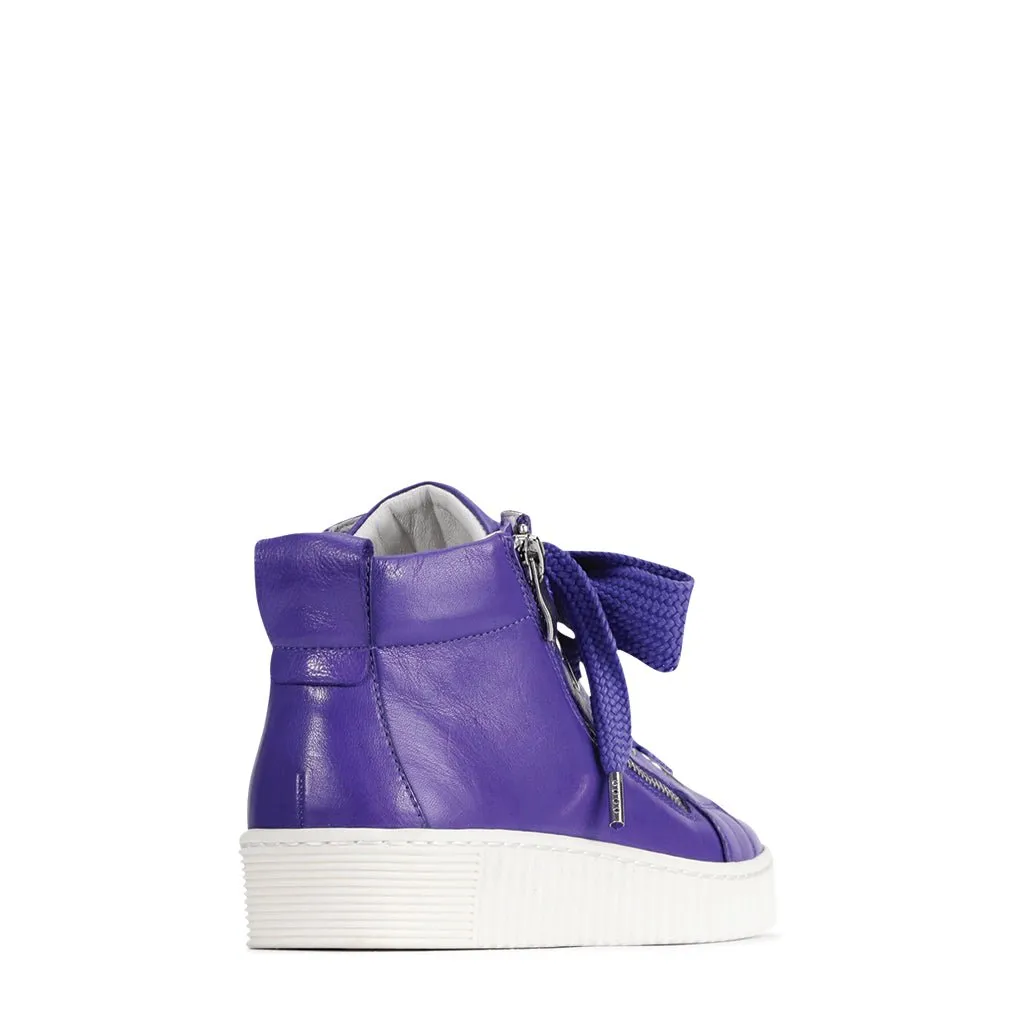 JOYOUS ARCHIVE LEATHER ZIP SNEAKER