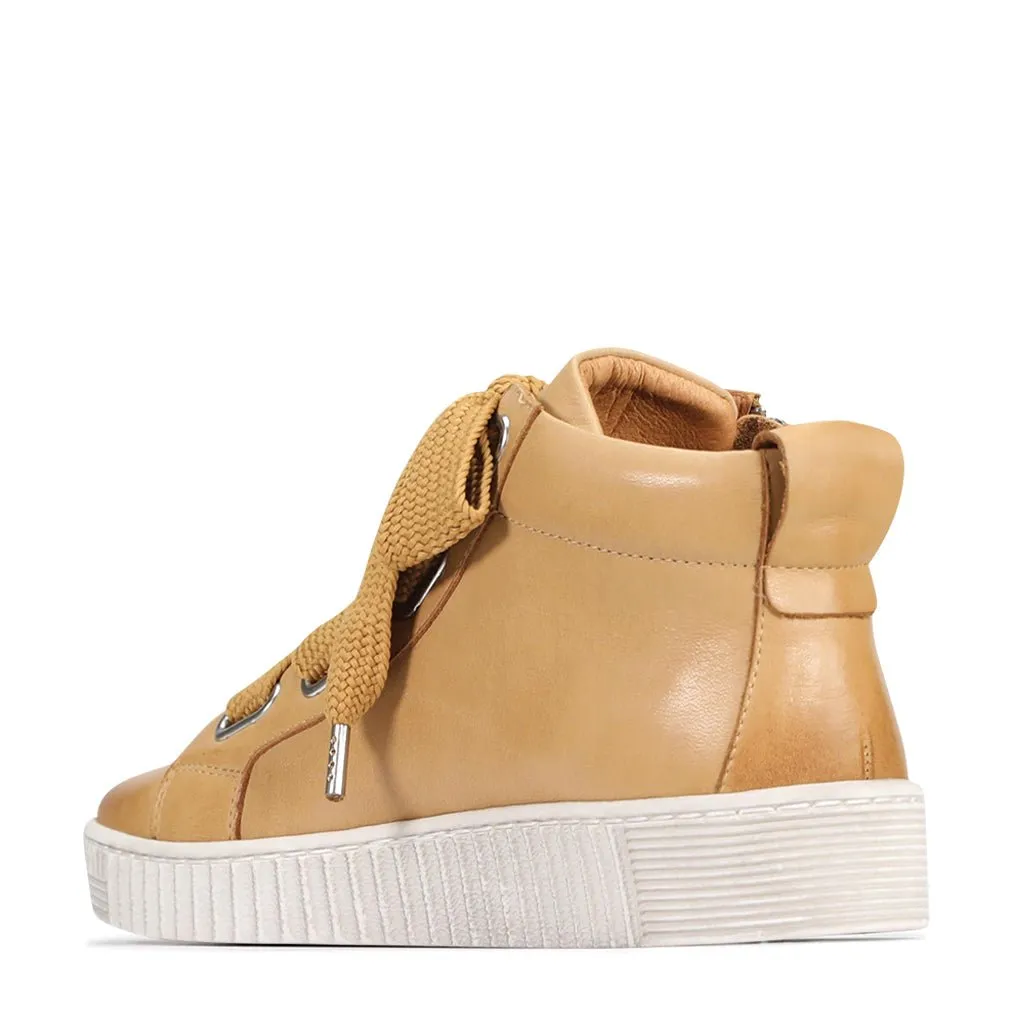 JOYOUS ARCHIVE LEATHER ZIP SNEAKER