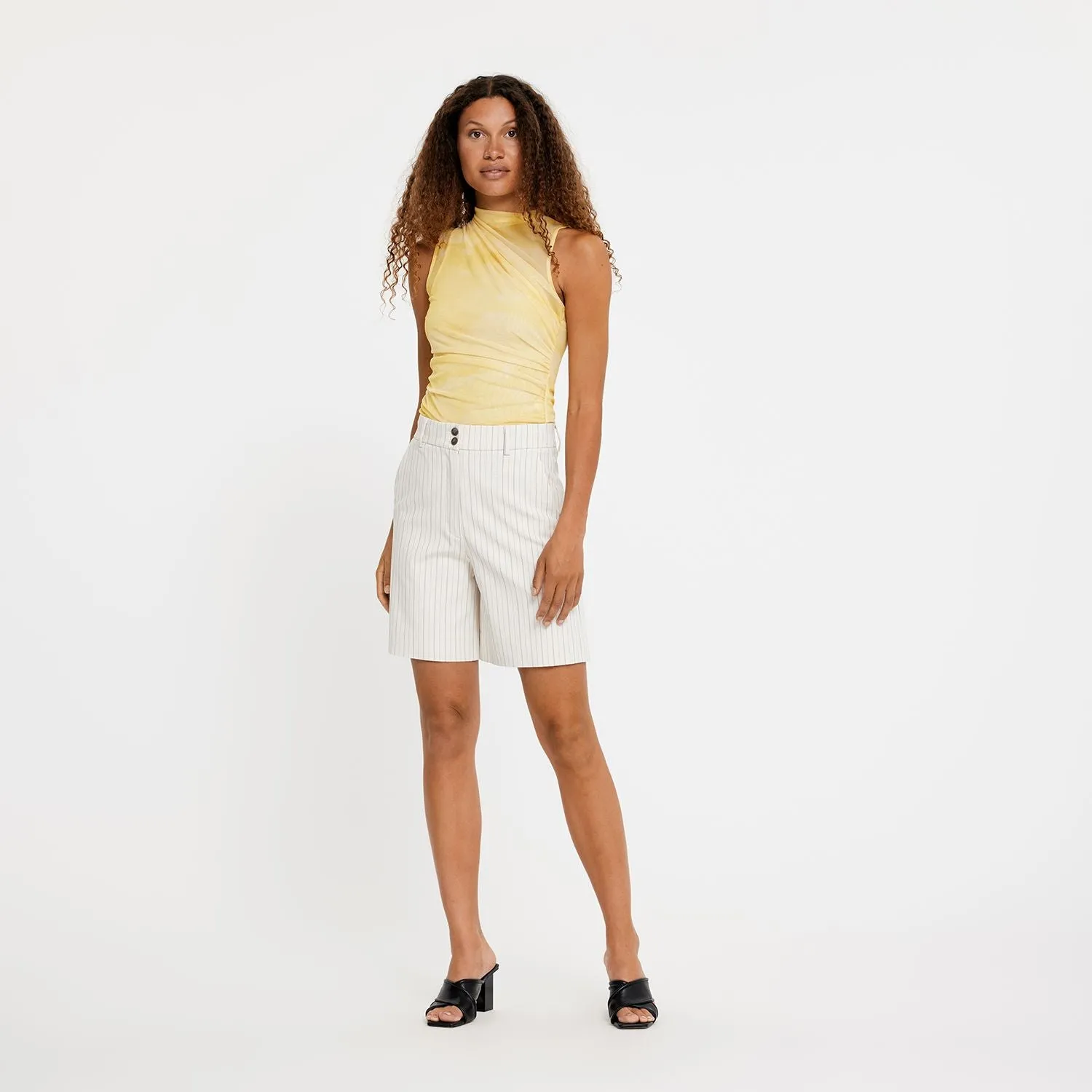 LauraFV Midi Shorts 876 Sand Navy Pin