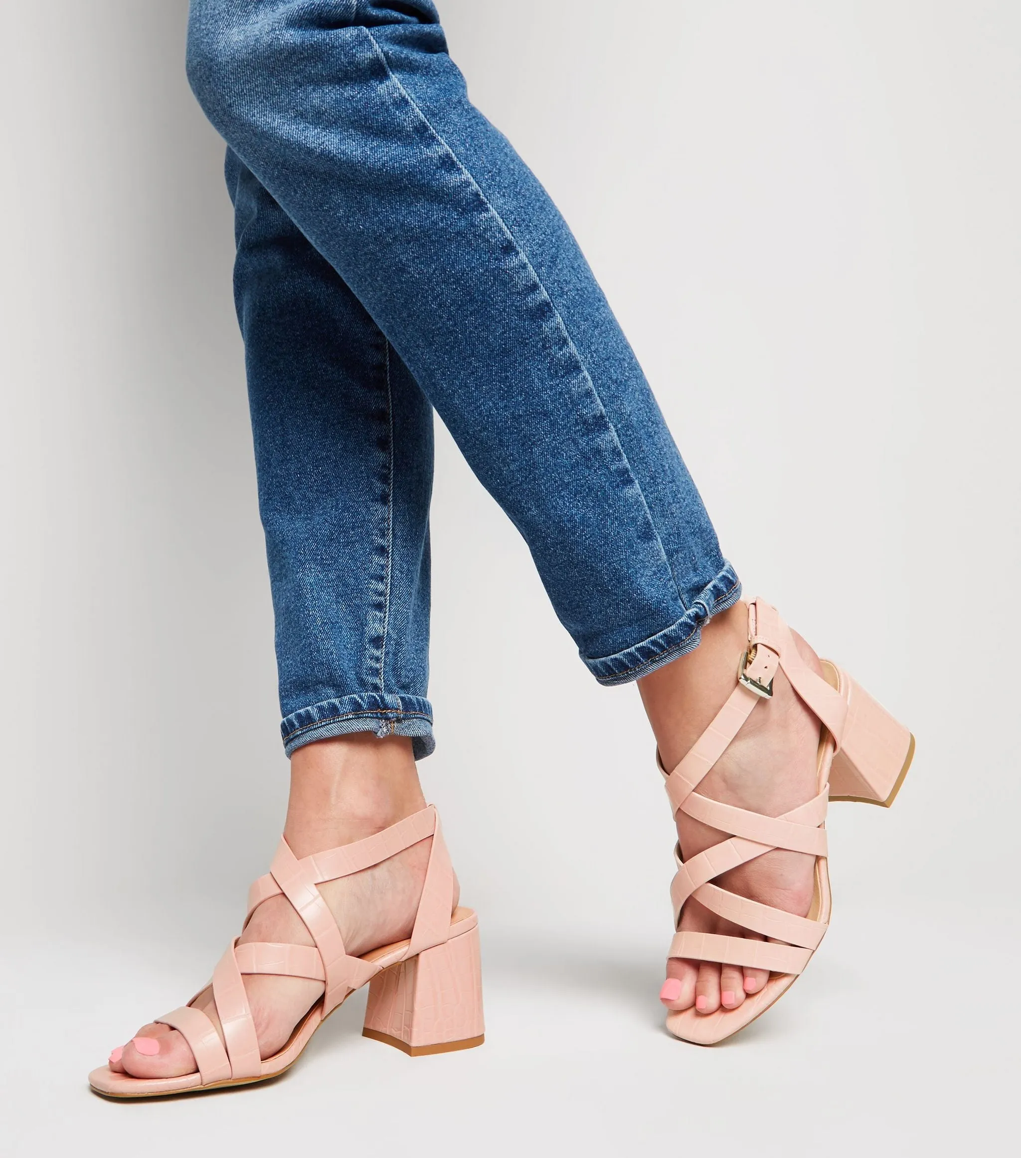 NEW LOOK - STRAPPY SANDALS