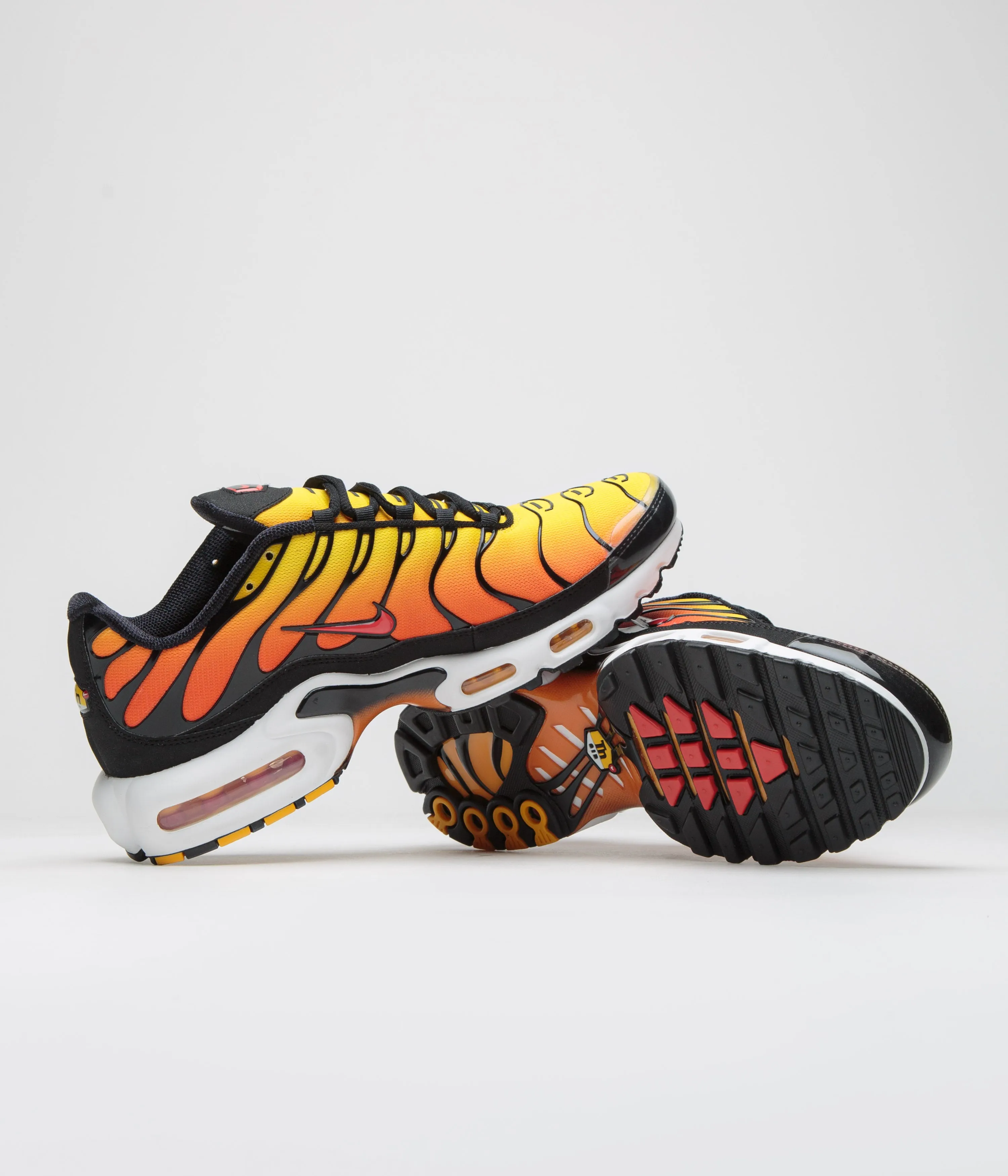 Nike Air Max Plus Shoes - Black / Pimento - Bright Ceramic - Resin