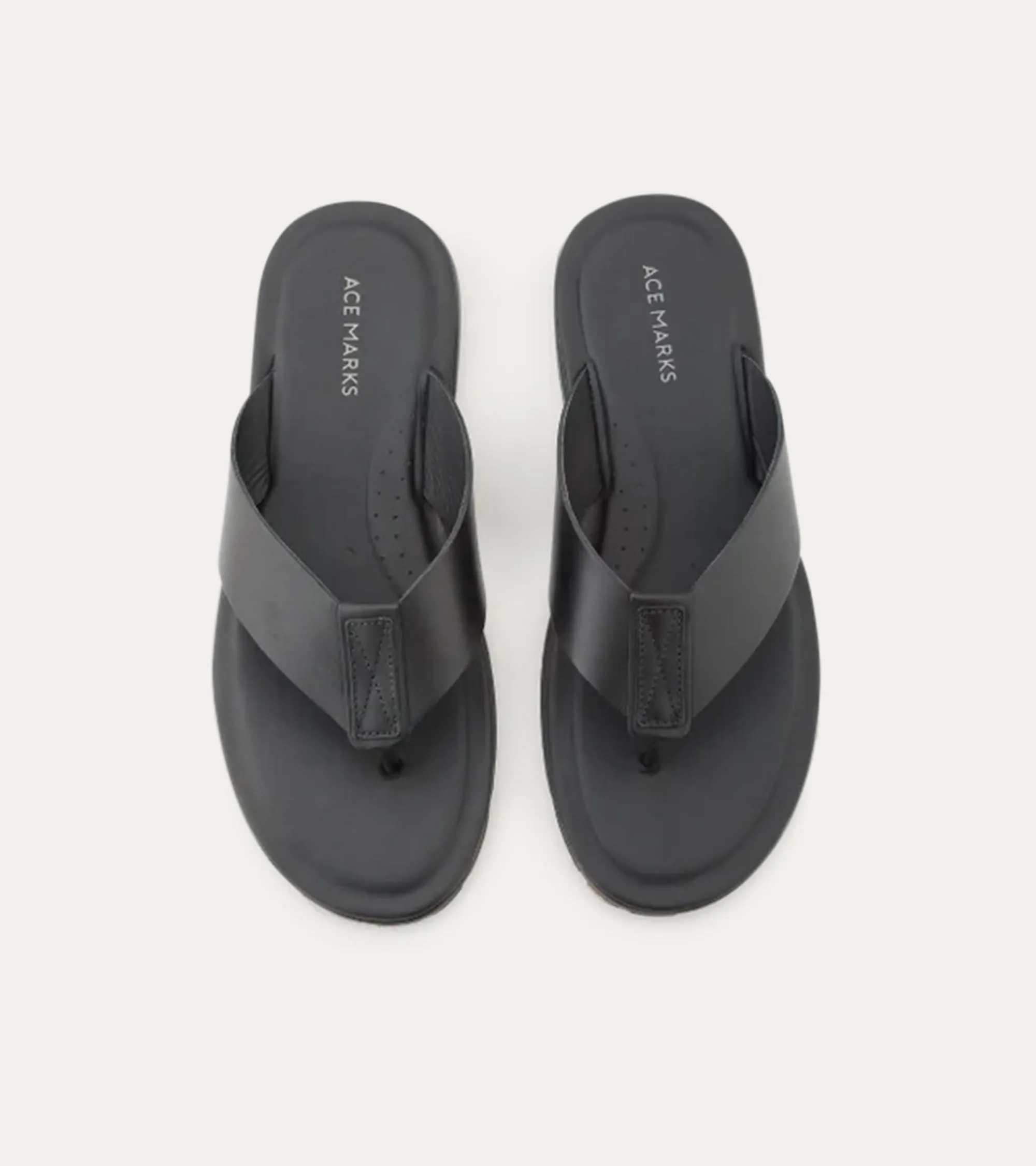 Oceanio Thong Sandals In Black Leather