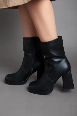 Squared Heeled Half Boot - Black