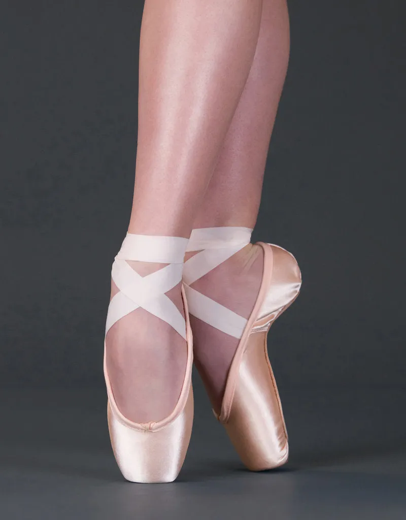 Suffolk - Solo Pink Standard Pointe Shoe - FINAL SALE