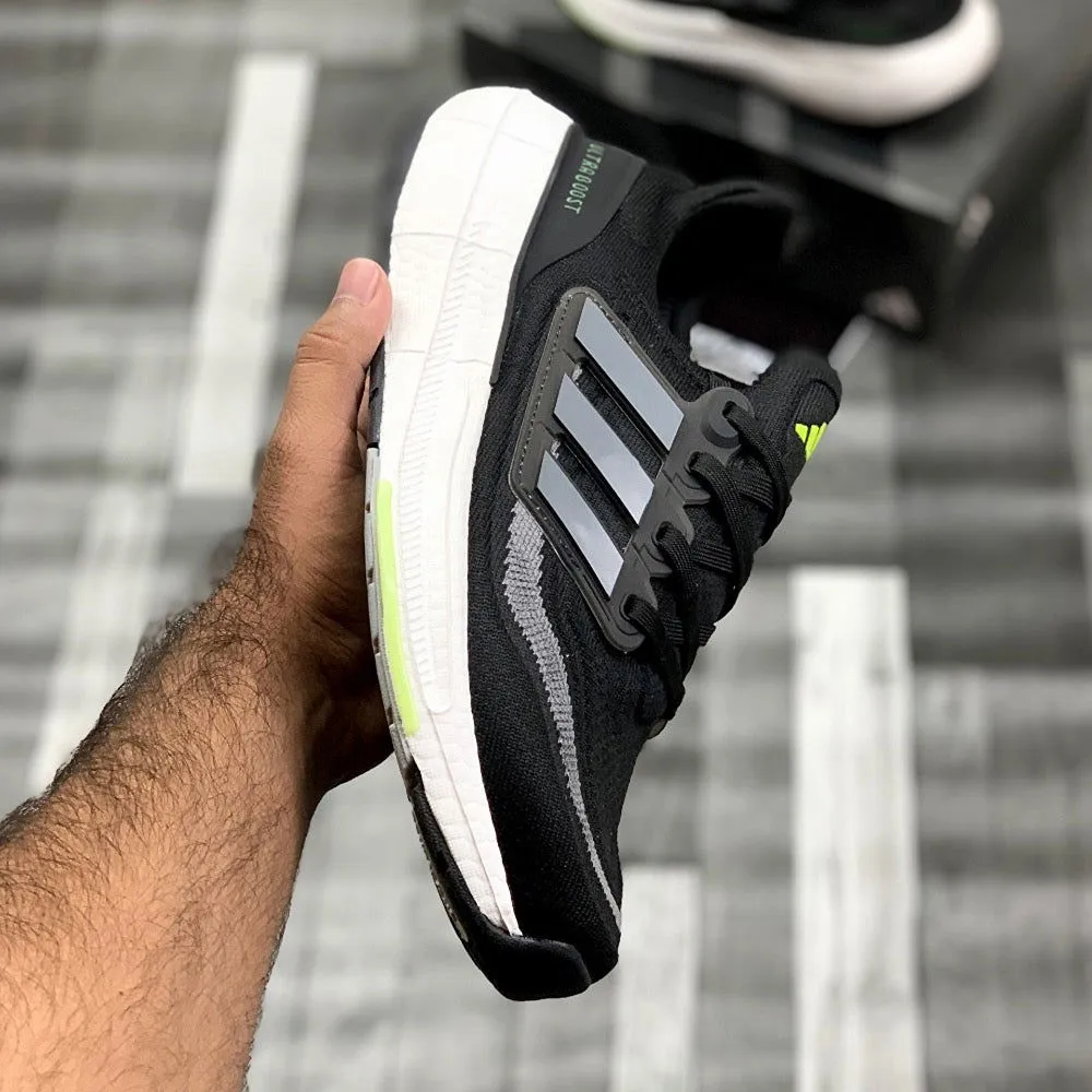 UB LightBoost (Black White)